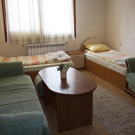 Hotel Vikoni Family 3*