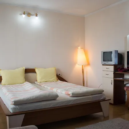 Vikoni Family Hotel